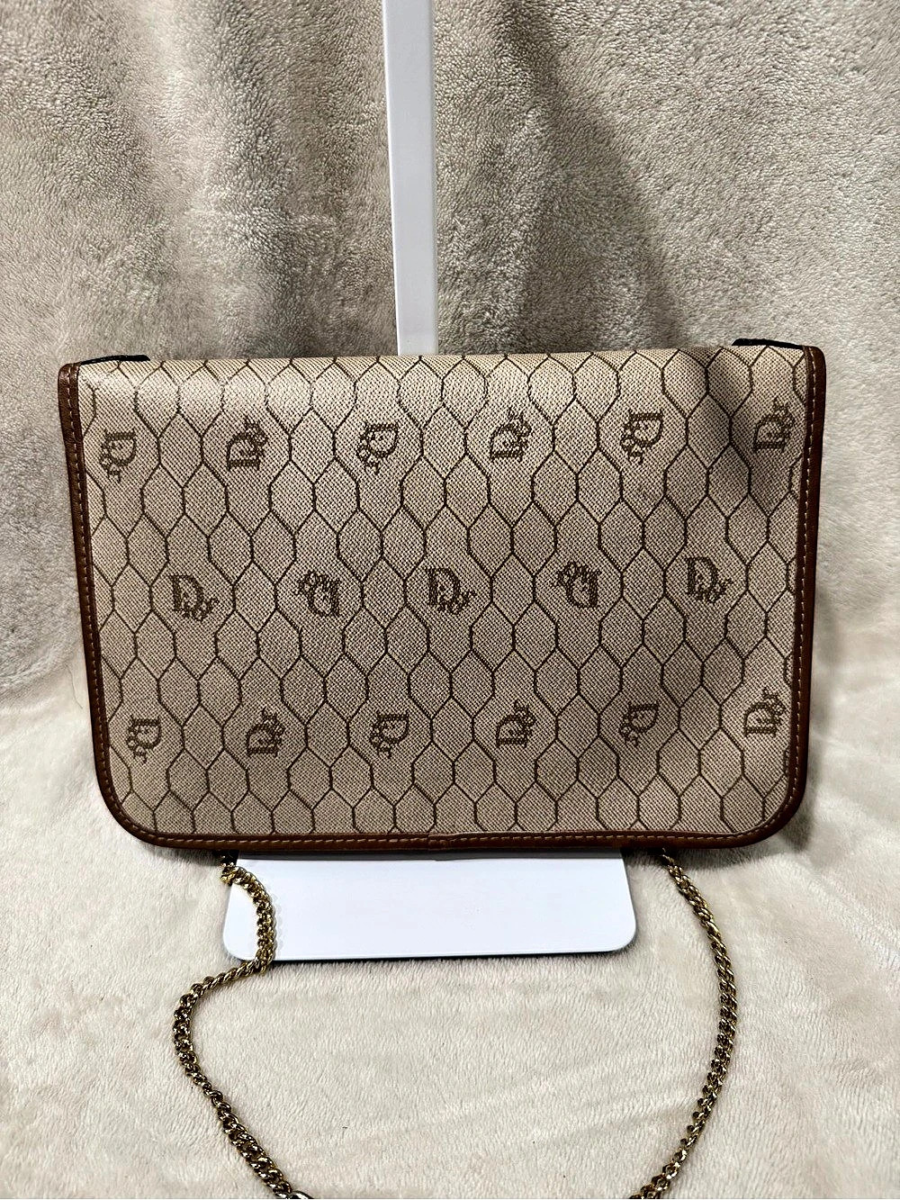 Vintage 1980’s Christian Dior Honeycomb Chain Shoulder Bag in Brown & Beige - Picture 5 of 13